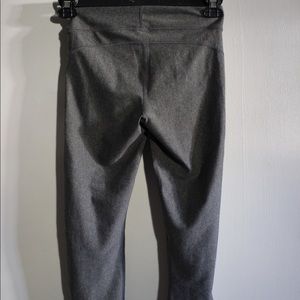 Under Armour Pants - UnderArmour Gray Leggings Under Armour Pants - UnderArmour Gray Leggings
